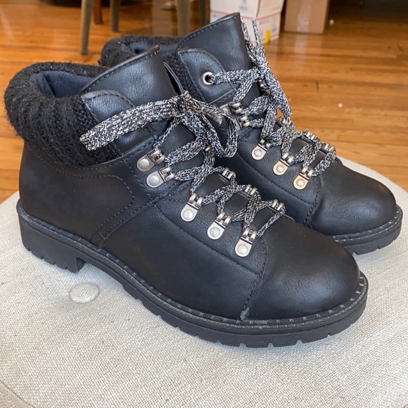 Time and Tru Black Combat Boots w/ Knit Linging Memory Foam Women's 8 - Picture 1 of 14